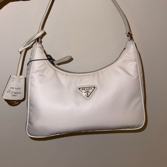 BRAND NEW Prada Re-Nylon Re-Edition 2005 Bag - Picture 4 of 5